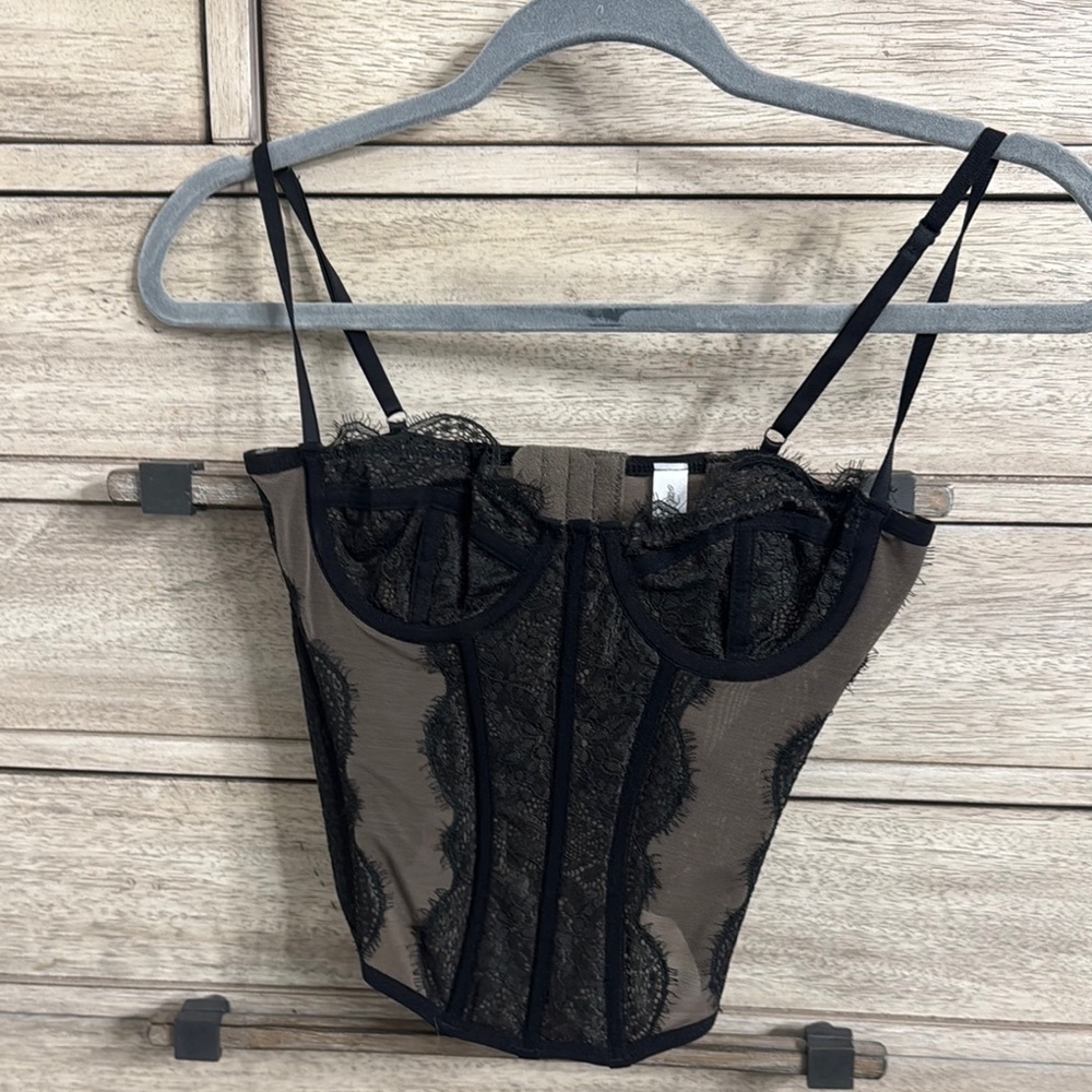 urban outfitters black corset top